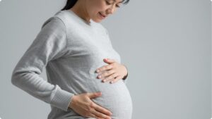 逆子が治ったお腹の形と胎動の変化｜自分でわかるサインを解説します。